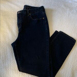 Chico's SO SLIMMING Girlfriend Ankle Jeans. Excellent Condition. Size 1.5.